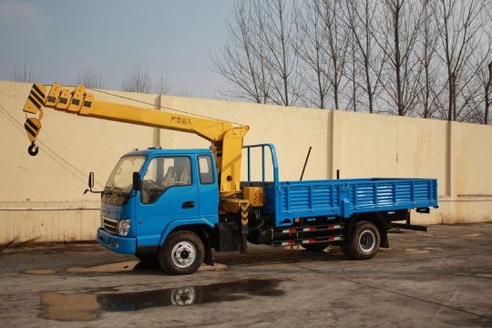 點擊查看詳細信息<br>標題：國四5噸隨車吊 閱讀次數(shù)：3585