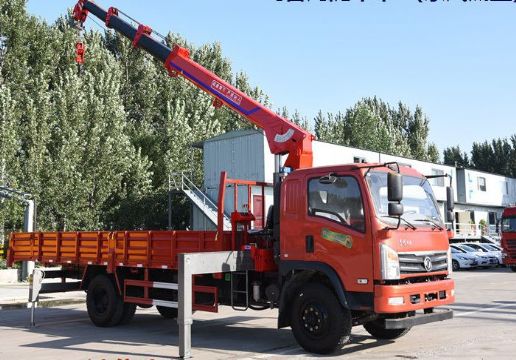 點擊查看詳細信息<br>標題：6.3噸東風隨車吊 閱讀次數：2102