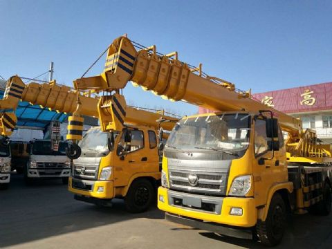 點擊查看詳細信息<br>標題：12噸福田汽車吊 閱讀次數：2406