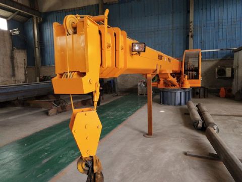 點擊查看詳細信息<br>標題：12噸碼頭吊 閱讀次數：2545