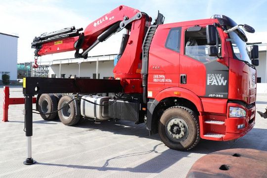 點擊查看詳細信息<br>標題：20噸折臂吊 閱讀次數：2940